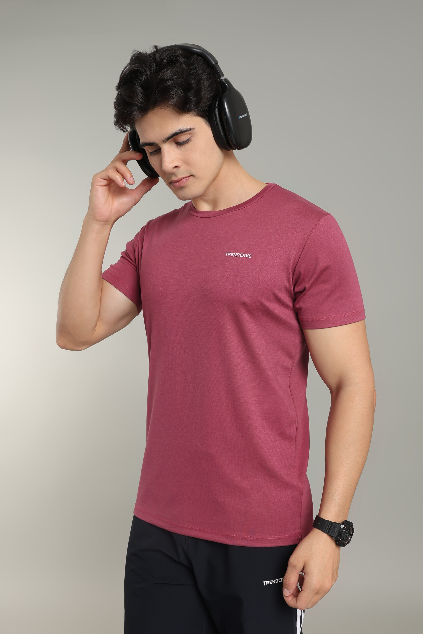 2J7A0541 Byca T-Shirt Dark Pink - Image 1