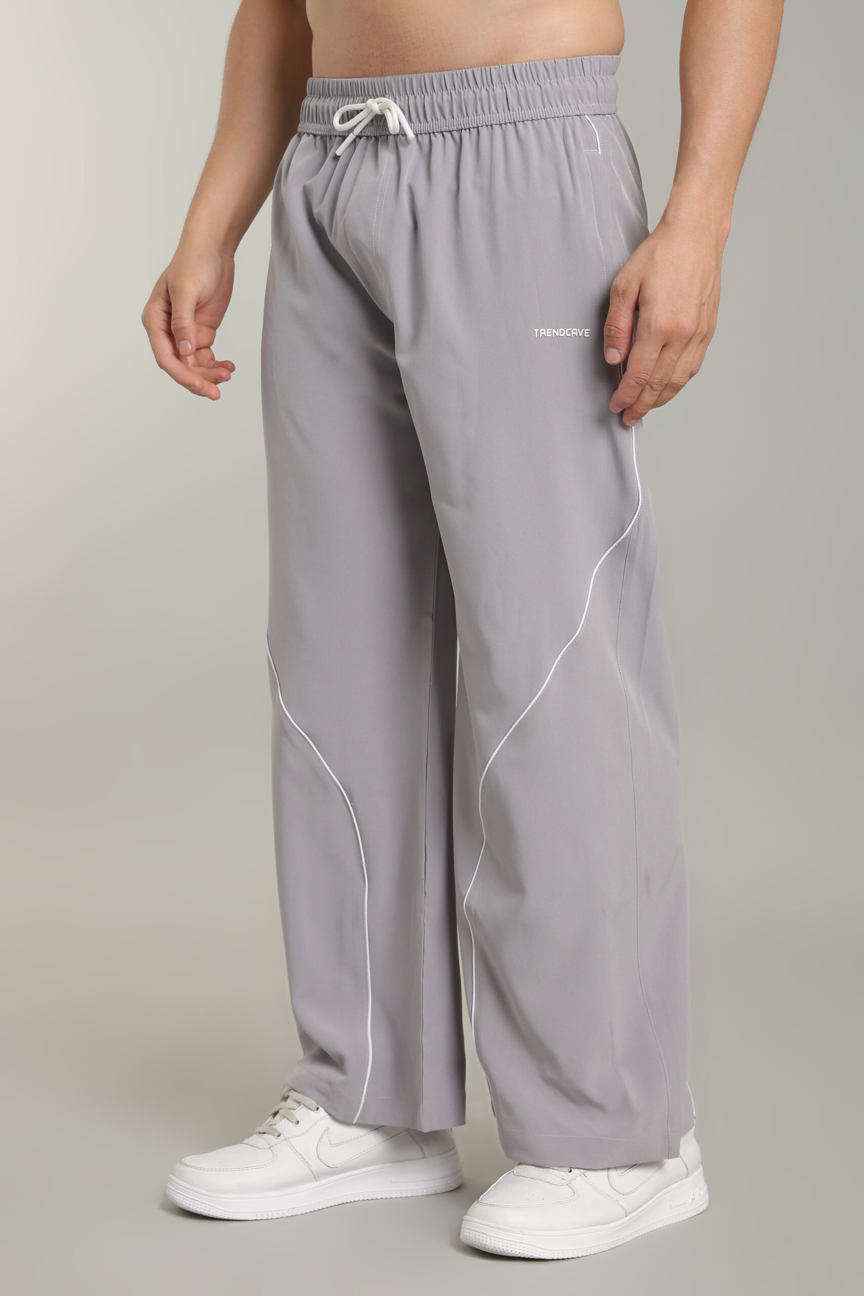 2J7A0721 TC Flow Pant Light Grey - Image 1